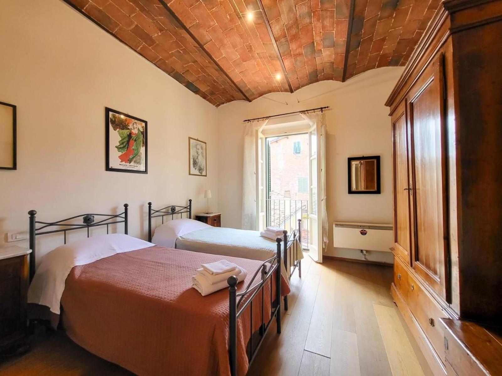 Apartment Le Antiche Scale 9 Lucca